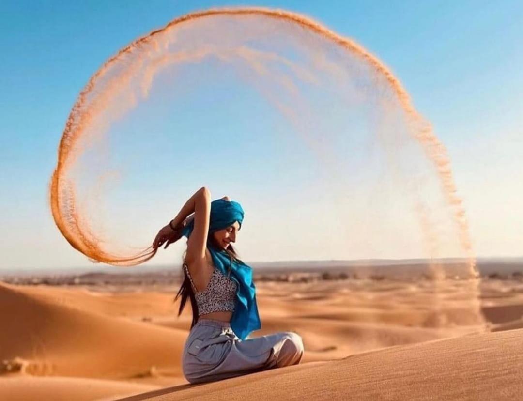 Nomada Domes Camp With Airco Hotel Merzouga Bagian luar foto
