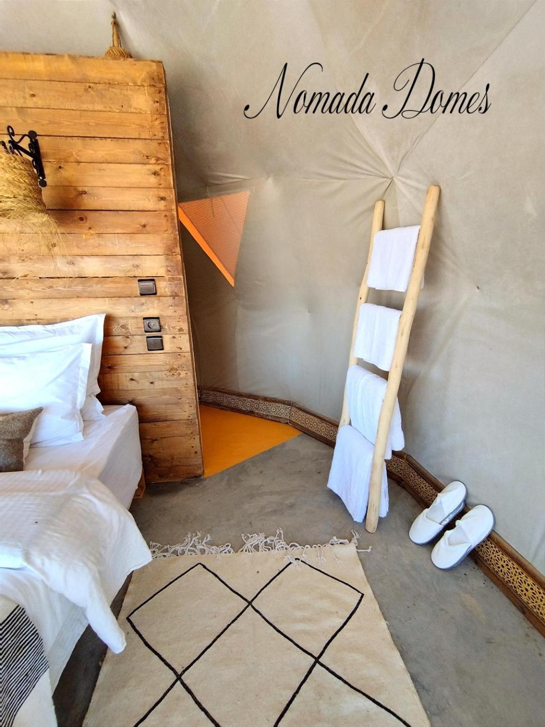 Nomada Domes Camp With Airco Hotel Merzouga Bagian luar foto