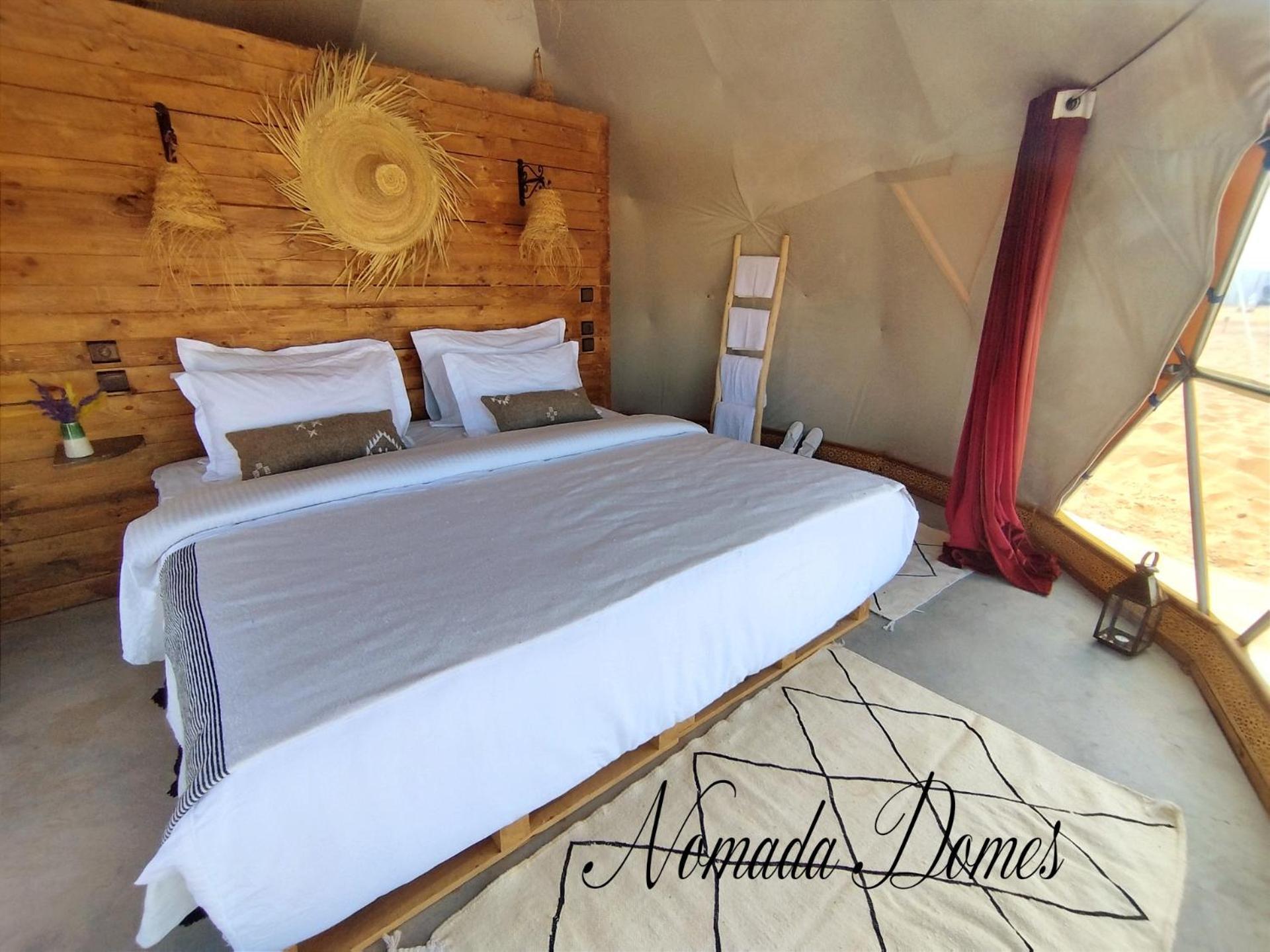 Nomada Domes Camp With Airco Hotel Merzouga Bagian luar foto